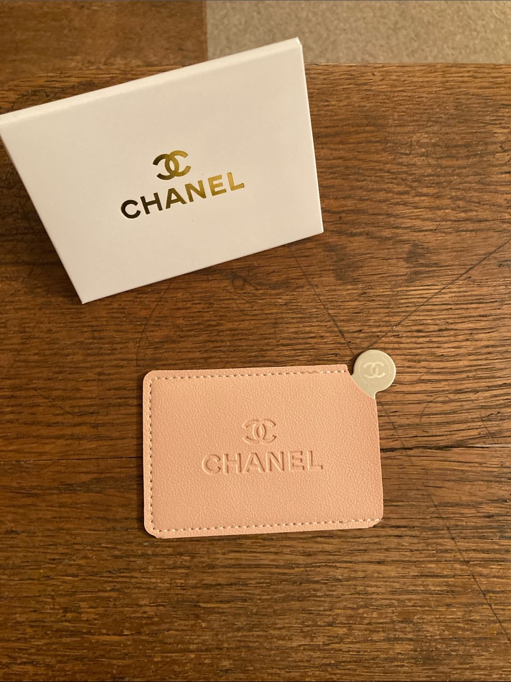 CHANEL CC Mirror/Embossed Leather Card Holder NIB